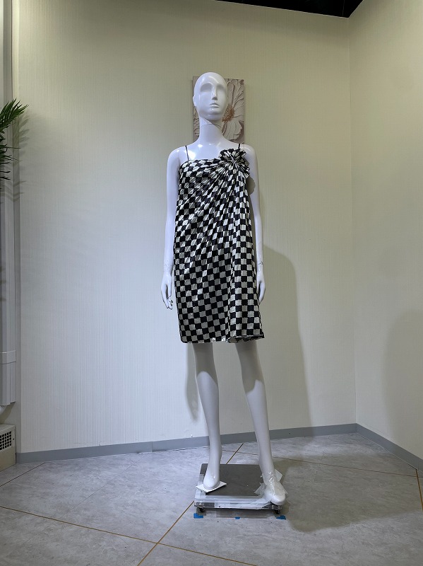 【レンタルドレス 4683】モザイク柄サイドギャザーデザインモノトーンキャミミニドレス ブラック【EMPORIO ARMANI】